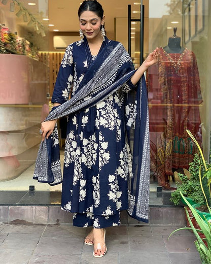 Blue Cotton Kurta Pant and Dupatta set for Women